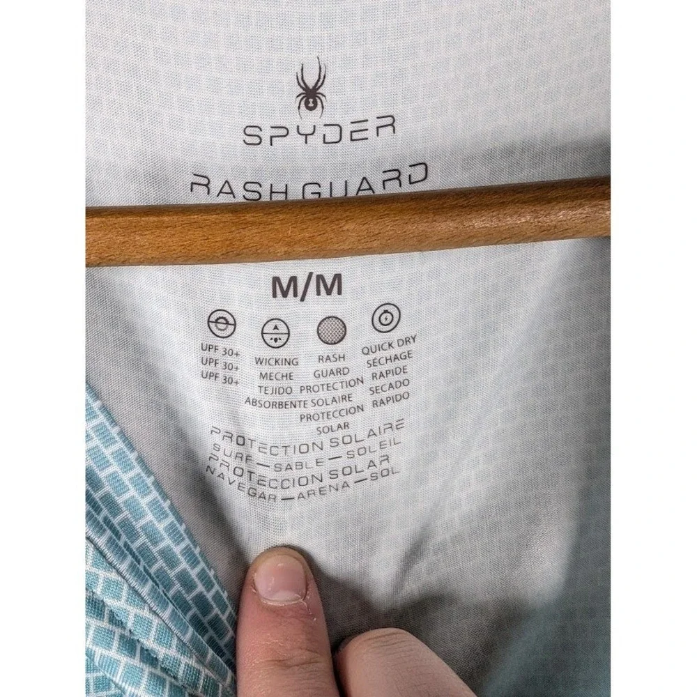 Spyder Men Rash Guard Shirt Size Medium Swim UPF 30+ Outdoors Surf Quick Dry NEW